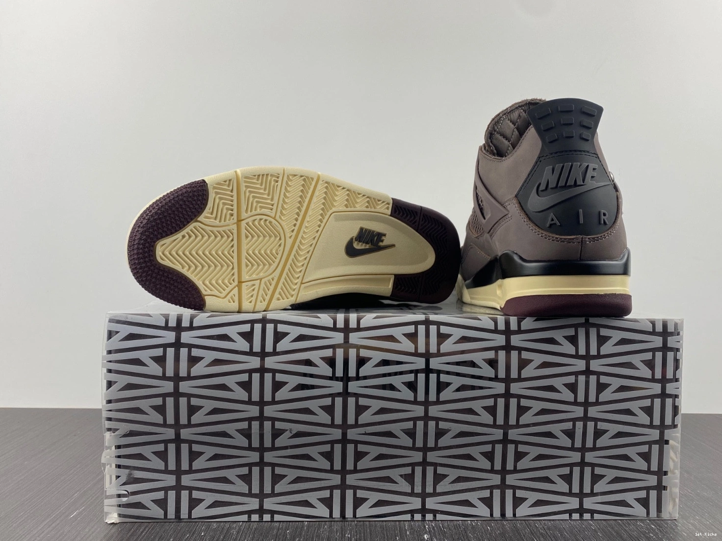 MA MANIÉRE A JORDAN VIOLET DV6773-220 RETRO 4 - ORE 0105